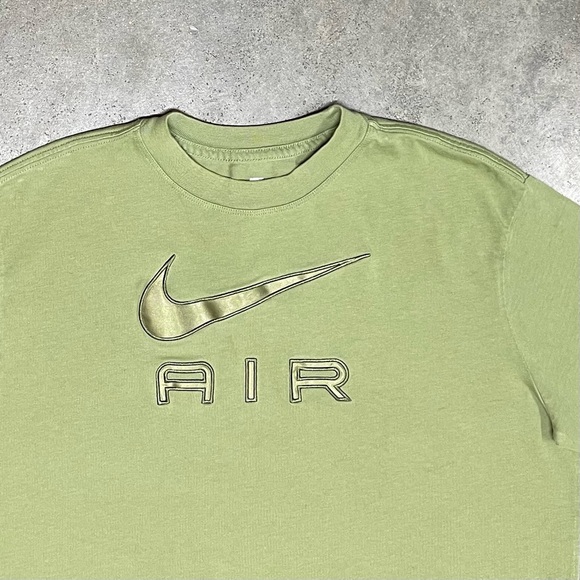 Nike Air Boyfriend Tee Crew Neck Loose Fit T-Shirt - Picture 1 of 8